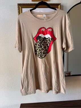 Bella Canvas Beige Tee with Red Lips and Leopard-Print Tongue Graphic